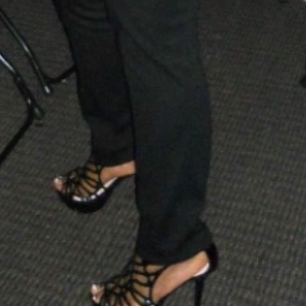 Shoes - Picture 5 of 5